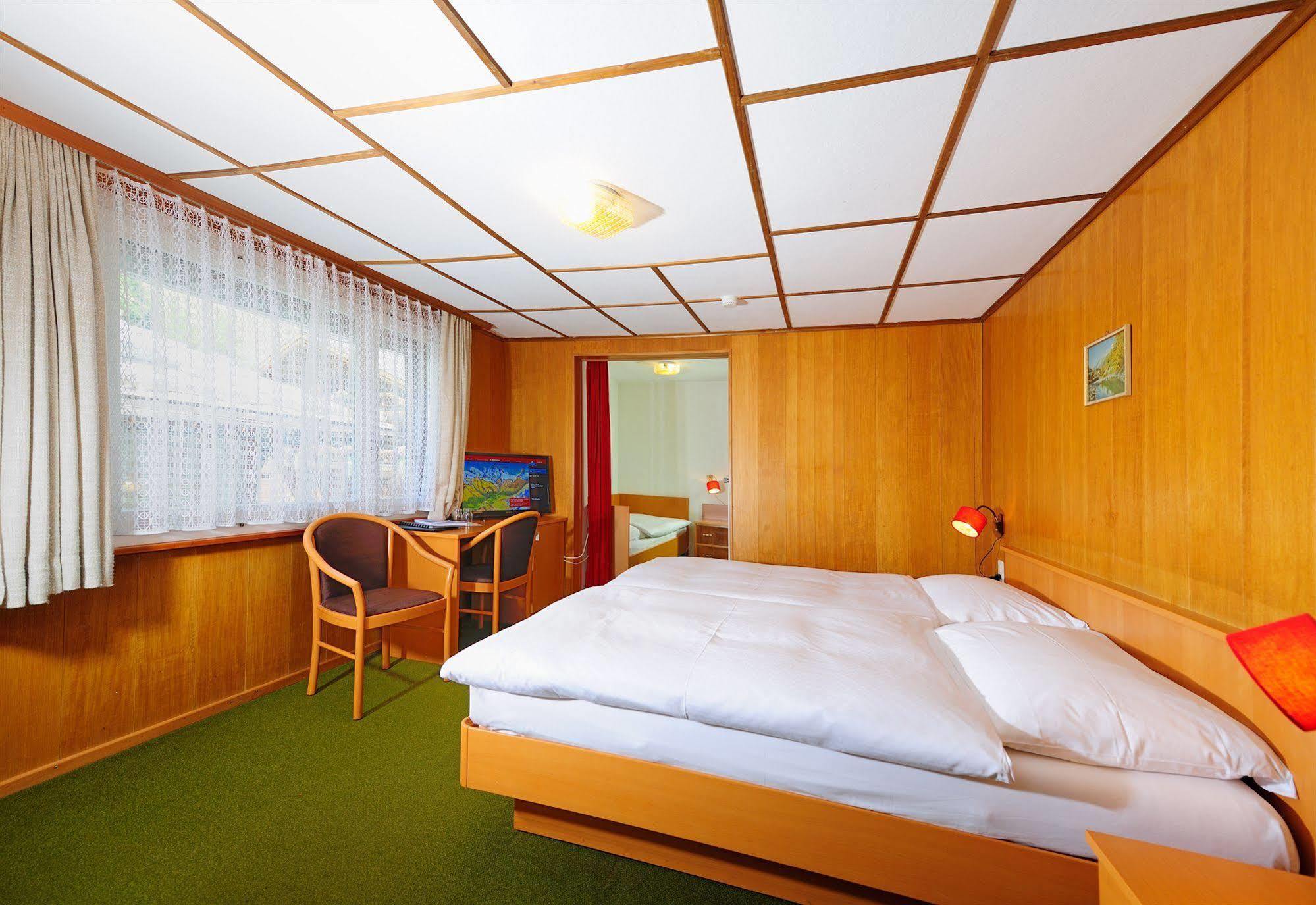 Alphubel Hotel 2*